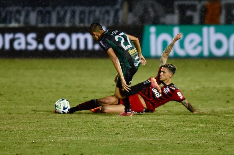 (VIDEO) DURO GOLPE AL MENGAO: Flamengo cayó ante Maringá de la Serie D