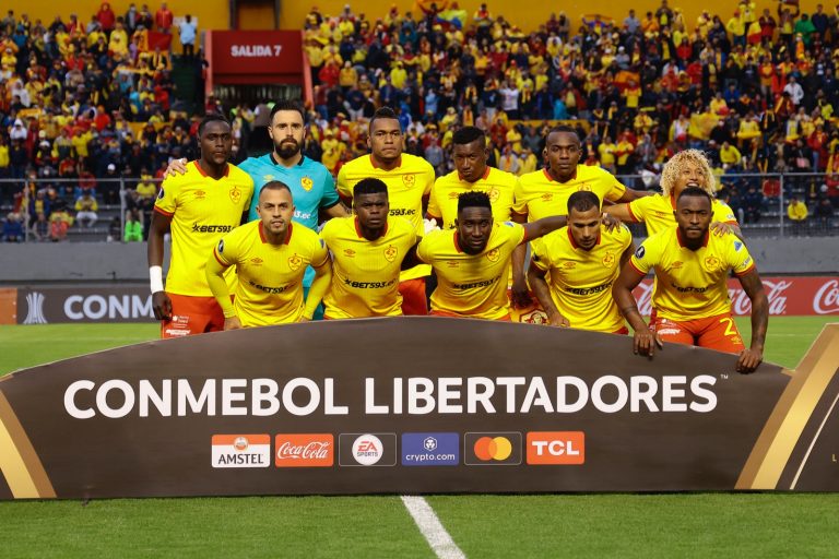 #DatoHavoline Aucas es el primer club debutante que derrota al vigente campeón de Libertadores