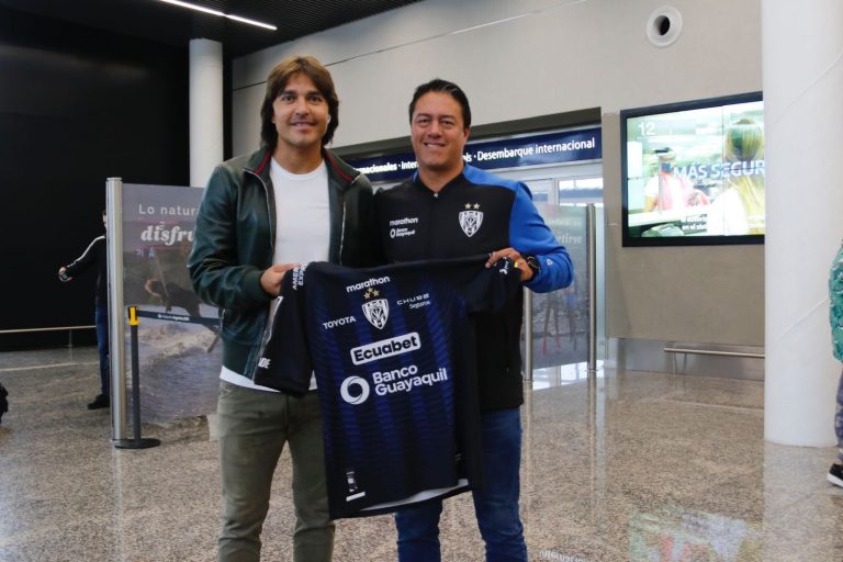 USARÁ EL DORSAL ’18’: Marcelo Moreno Martins ya se unió a IDV