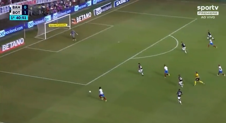 (VIDEO) Asistencia de Jhoanner Chávez en el Brasileirao