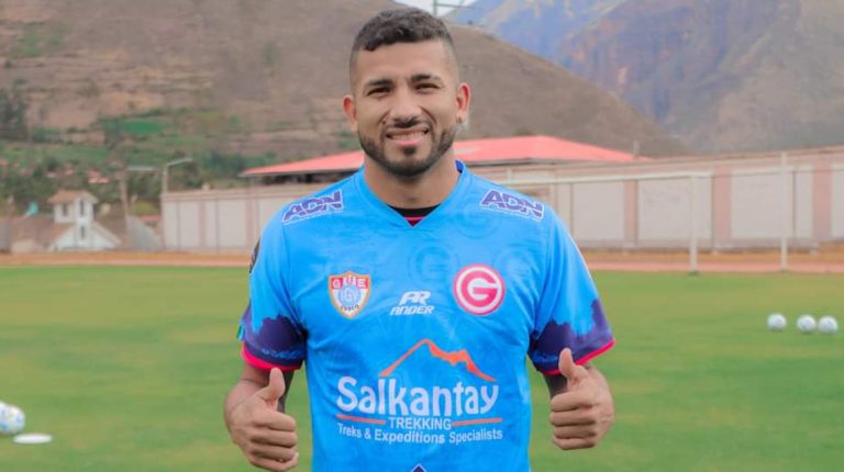 (VIDEO) Doble asistencia de Joao Rojas en Perú