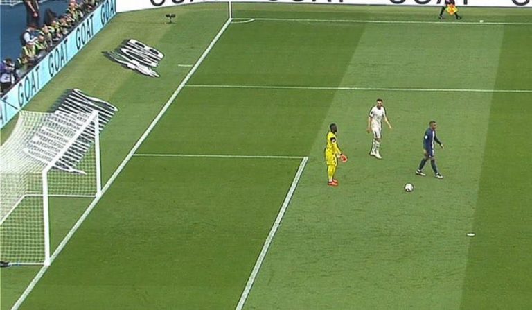 (VIDEO) Insólito gol de PSG vs. Lorient: Mbappé le anotó a un portero que se ‘durmió’