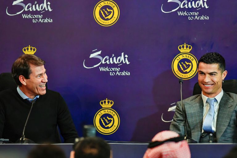CR7 se quedó sin entrenador: Al Nassr despidió a Rudi García