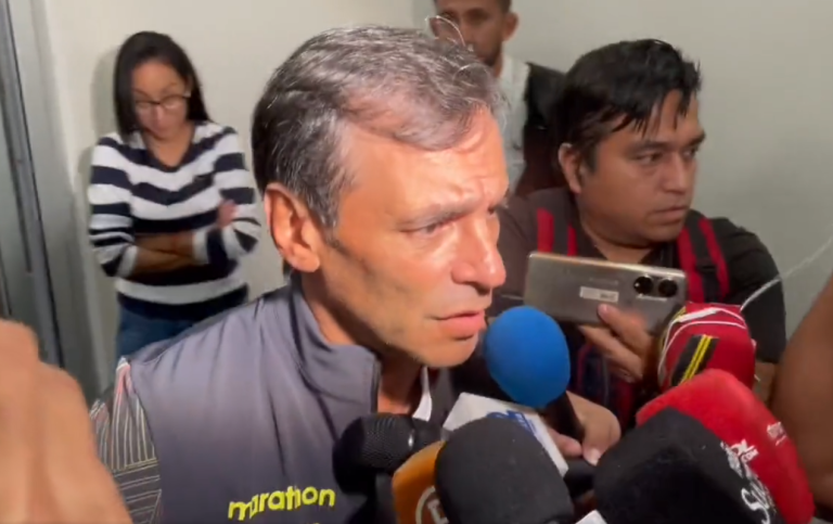 (VIDEO) La reacción de Bustos al ser consultado sobre su continuidad