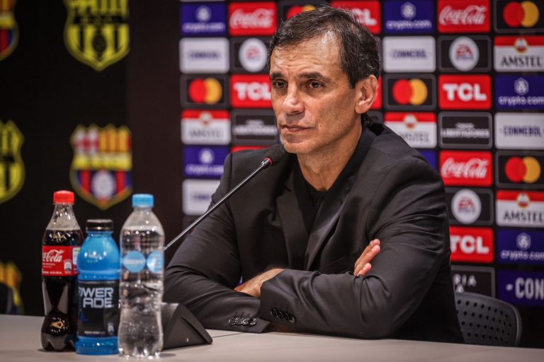 Desde Perú reportan que Fabián Bustos tendría nuevo club para dirigir