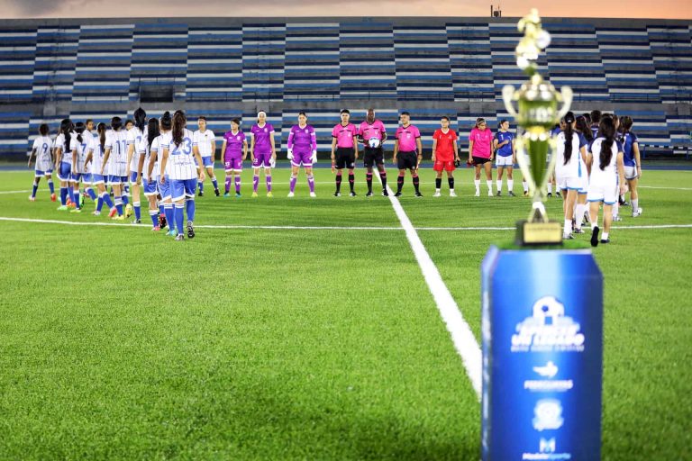 (VIDEO) Fue inaugurado el renovado estadio Modelo Alberto Spencer Herrera