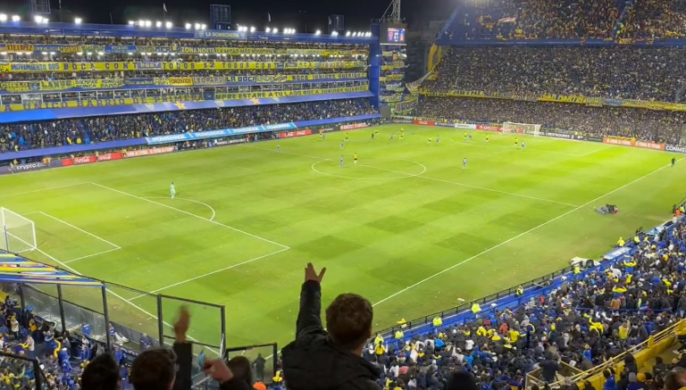 (VIDEO) “Jugadores, la c… de su madre” Hinchas de Boca explotaron contra el equipo