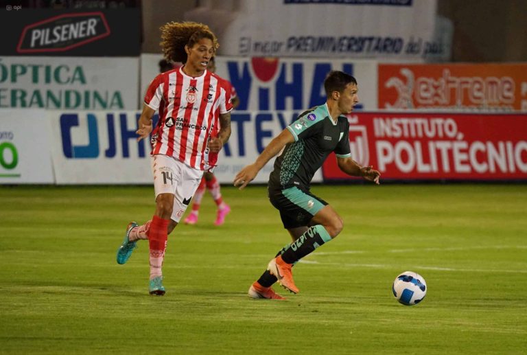 SOLO FALTÓ EL GOL: T. Universitario y Cumbayá igualaron en el Bellavista