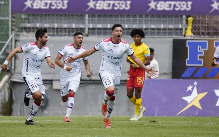 ¡Deportivo Cuenca se tomó Chillogallo y derrotó al Aucas!