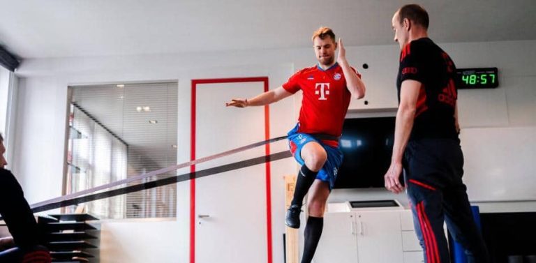 ¡Neuer vuelve a los entrenamientos!