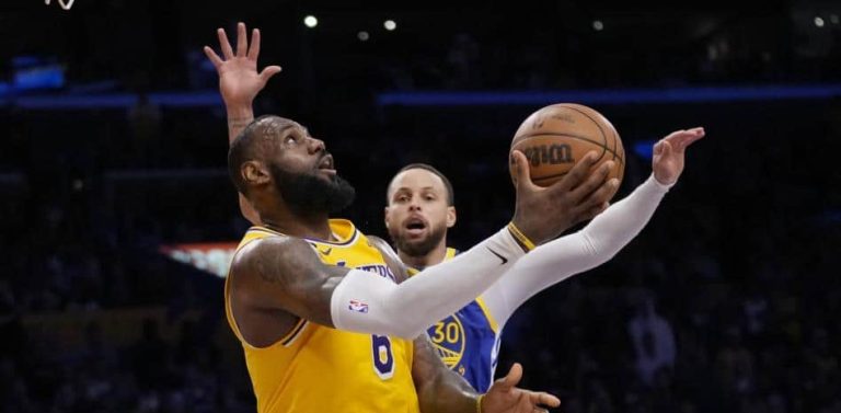 #NTF Nuevo récord de LeBron James: nadie ha ganado más eliminatorias de playoffs