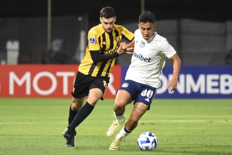 (VIDEO) SE APRIETA EL GRUPO: Emelec levantó y rescató el empate ante Guaraní