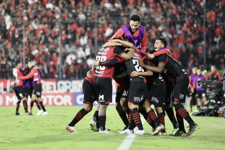 (VIDEO) Newell’s se impuso a Santos y mantiene puntaje perfecto en la Copa Sudamericana