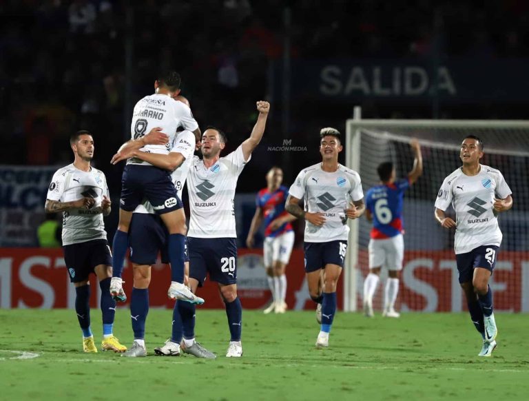 (VIDEO) Bolívar goleó a Cerro Porteño en Paraguay por la Copa Libertadores