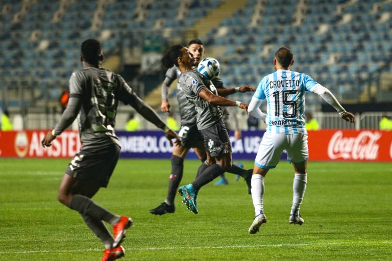 (VIDEO) SE MANTIENE LÍDER: LDU igualó ante Magallanes en Chile