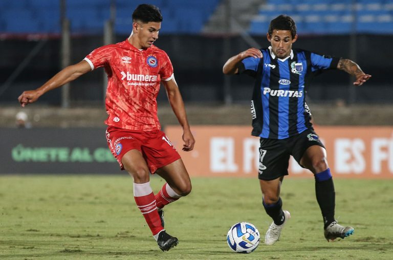 (VIDEO) Liverpool rescató un empate de local ante Argentinos Juniors