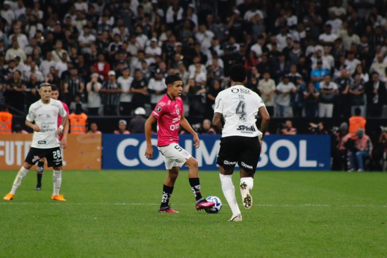 Kendry Páez, el ecuatoriano más joven en jugar la Libertadores
