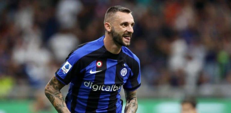 El Barça se aferra a Brozovic ante el pacto Inter-Al Nassr