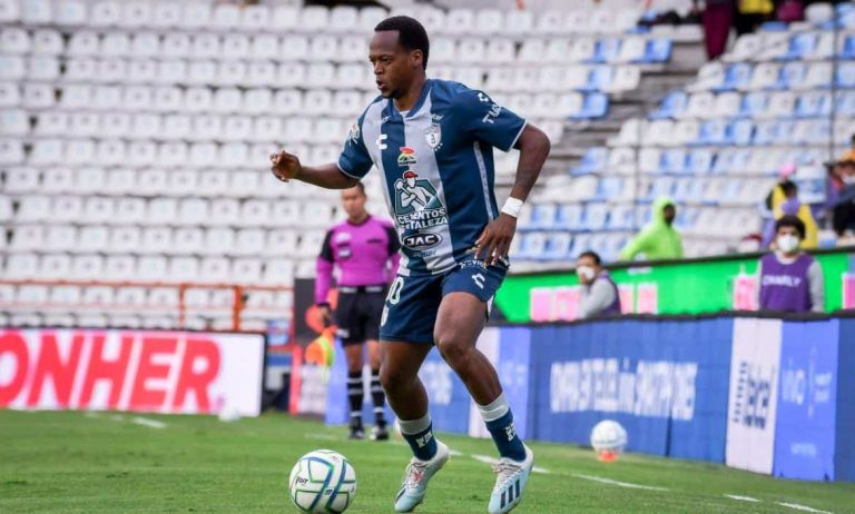 Romario Ibarra sí jugará en España