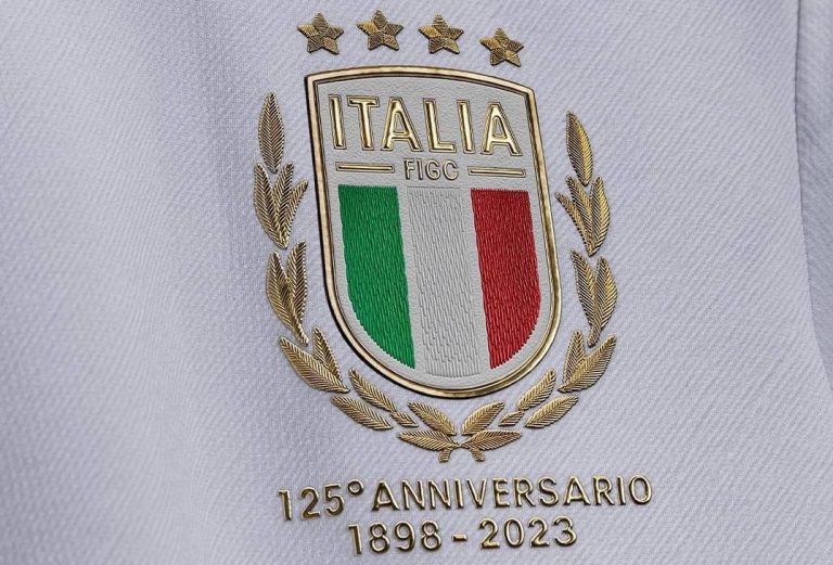 (FOTOS) Italia presentó nuevo uniforme para la Nations League