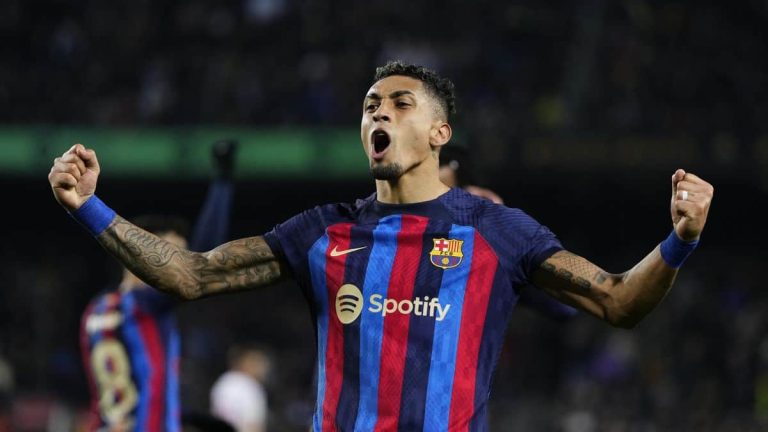 Raphinha: “Seguiré en el Barça la próxima temporada”