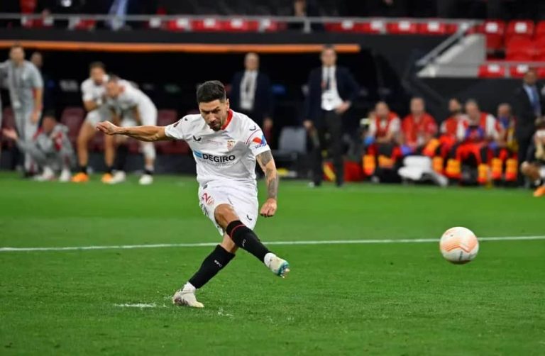 Europa League: El motivo por el que se repitió el penalti que decidió la final