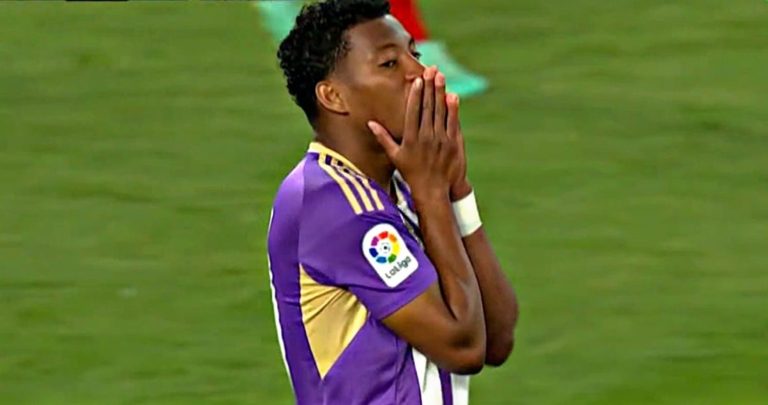 El Real Valladolid de Gonzalo Plata no pudo ganar y descendió a segunda división