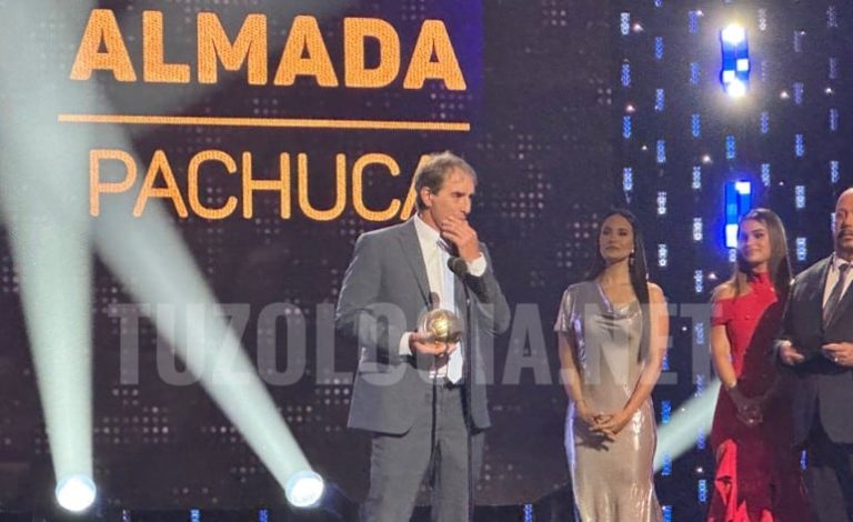 Guillermo Almada fue elegido como el Mejor Entrenador en México