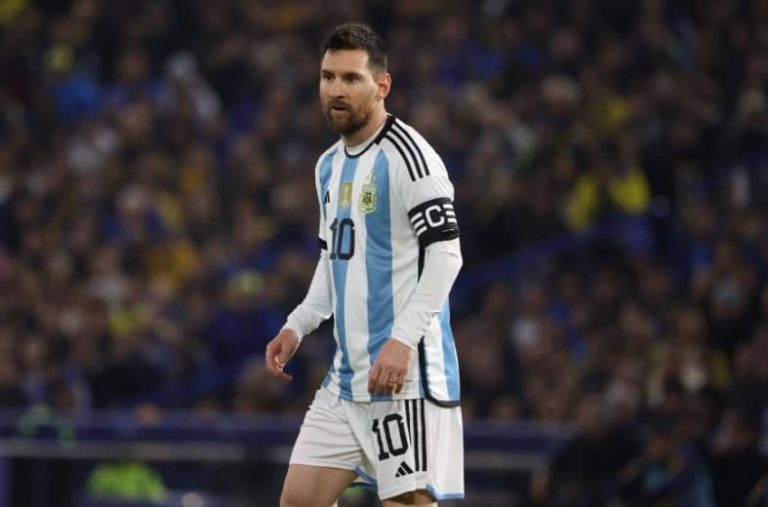 “Físicamente, técnicamente y por edad, Messi puede jugar tranquilamente el próximo Mundial”