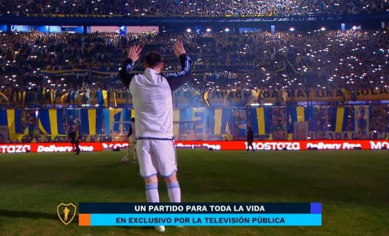 (VIDEO) Locura en la Bombonera: Así presentaron a Messi en la despedida de Riquelme