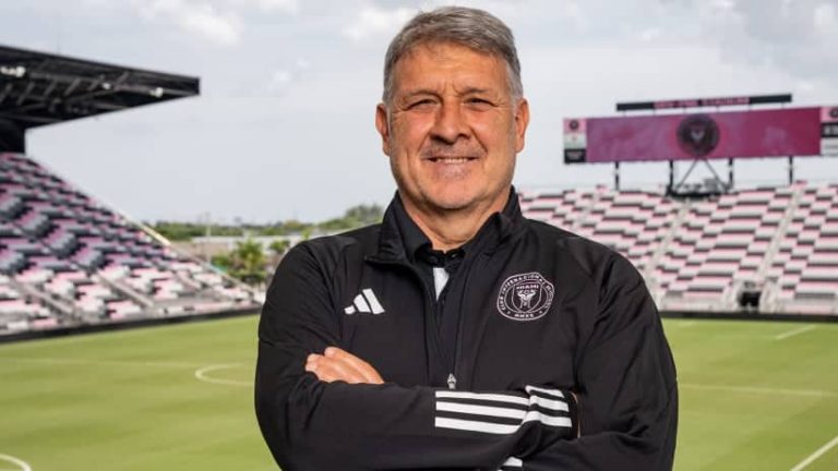 El ‘Tata’ Martino vuelve a dirigir a Messi y desea: “Queremos un equipo competitivo”
