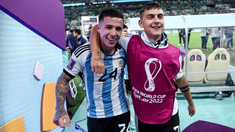 Enzo Fernández confesó que llamó a Dybala para que juegue en Chelsea