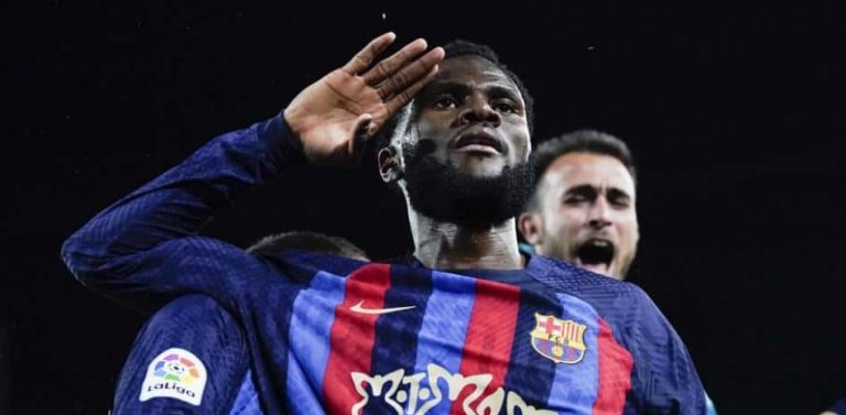El Barça trabaja para colocar a Kessie en la Premier League