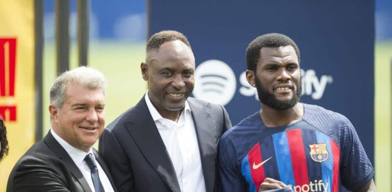 El agente de Kessie, en Barcelona