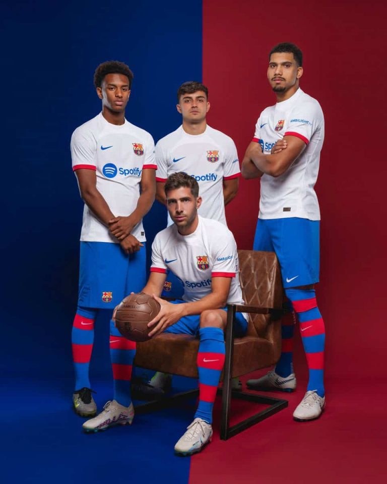 (VIDEO) El Barça presenta su impactante camiseta blanca