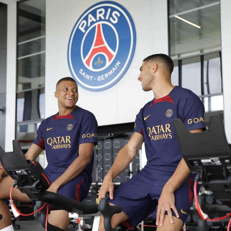 En medio de la incógnita sobre su futuro: Mbappé volvió a los entrenamientos con el PSG