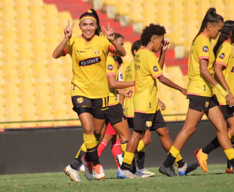(VIDEO) Doblete de Madelen Riera y triunfo de BSC Femenino