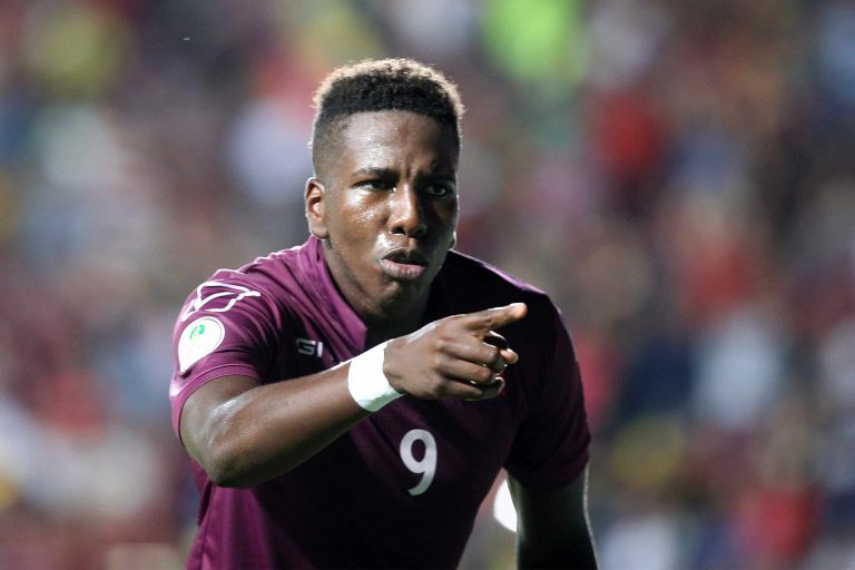 FIN A LA NOVELA: Jan Hurtado sí jugará en LDU