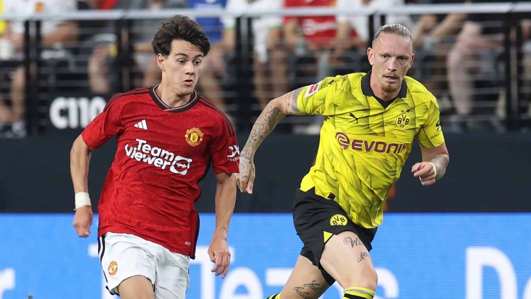 (VIDEO) Borussia Dortmund remontó y derrotó al Manchester United