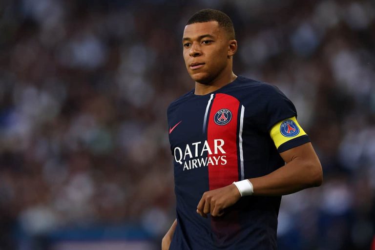El PSG se prepara ante la posible marcha de Mbappé
