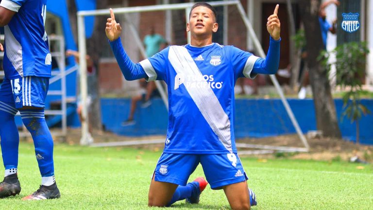 (FOTO) Dixon Vera regresó a Emelec