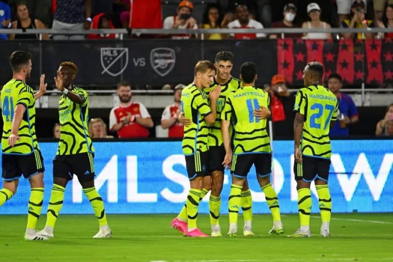(VIDEO) Arsenal demuestra la brecha con la MLS: Paliza a su All-Stars (0-5)