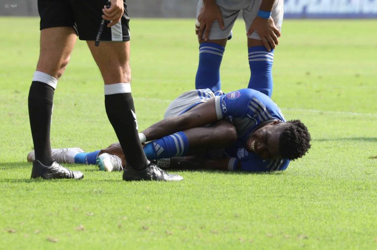 OFICIAL: Emelec dio a conocer el tiempo de baja de Carcelén