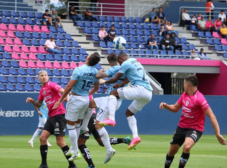 (VIDEO) MÁS EXPULSIONES QUE GOLES: Universidad Católica derrotó de visita a IDV