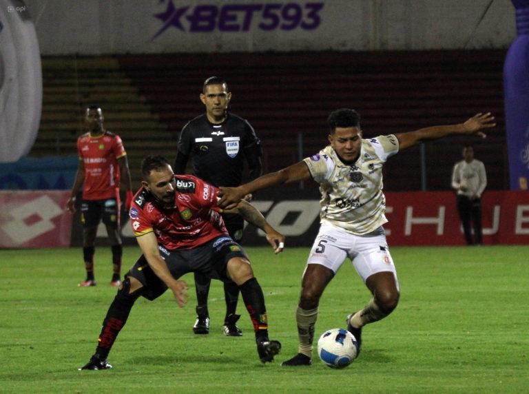 SE REPARTEN LOS PUNTOS:  Deportivo Cuenca igualó de local ante T. Universitario