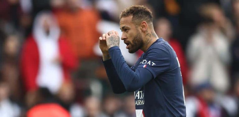 Neymar comunica al PSG que se quiere ir