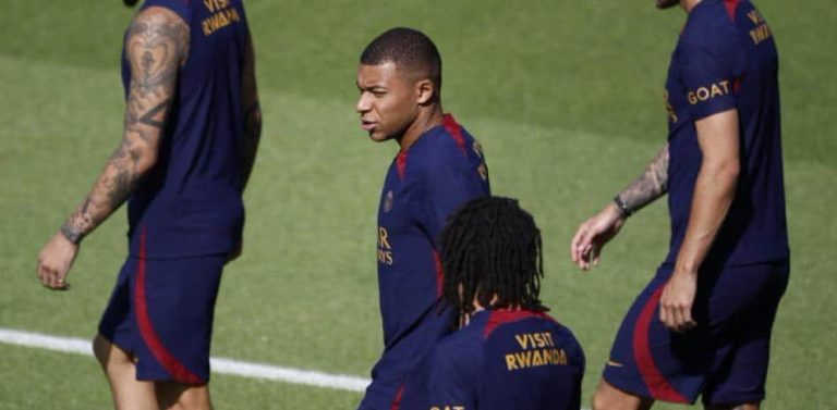 ¡El PSG podría poner una denuncia ante la FIFA por el ‘Caso Mbappé’!