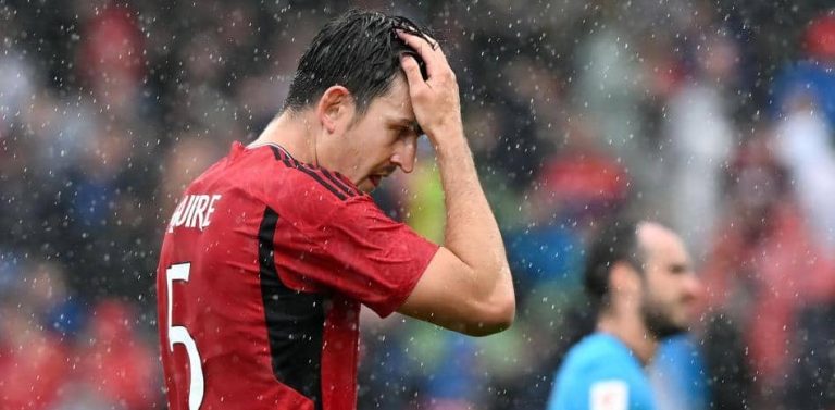 Ten Hag se cansa y se encara a Maguire