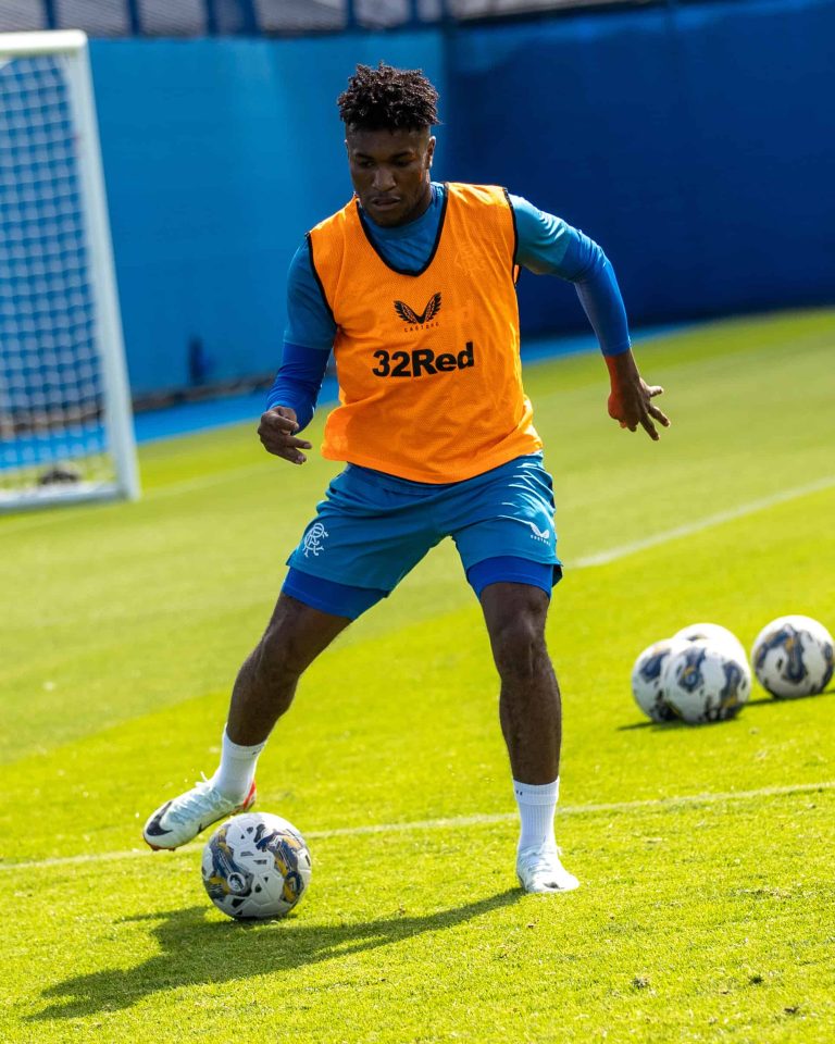 José Cifuentes cumplió su primer entrenamiento con Rangers de Escocia