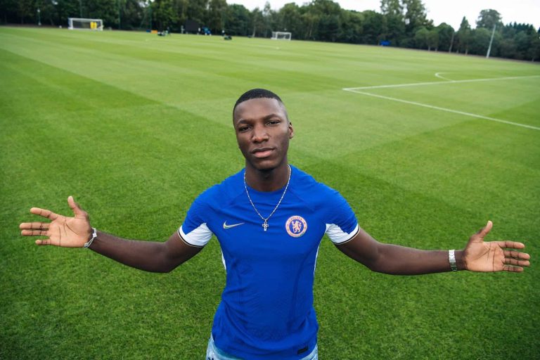 (VIDEO) Moisés Caicedo: “Quiero convertirme en una leyenda en este increíble club”
